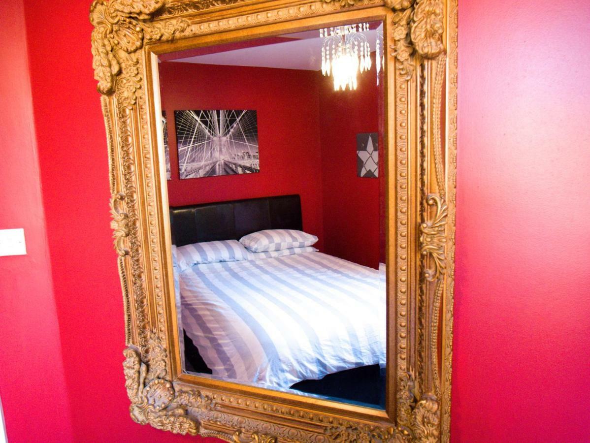 The Old Forge, Trafalgar Court York Extérieur photo